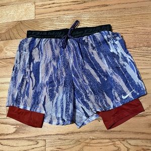 Nike 2-in-1 5 inch running shorts